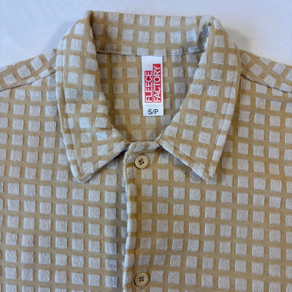 Fleece Factory Men's Terry Button Down Shirt Ivory And Tan Size Small NWT